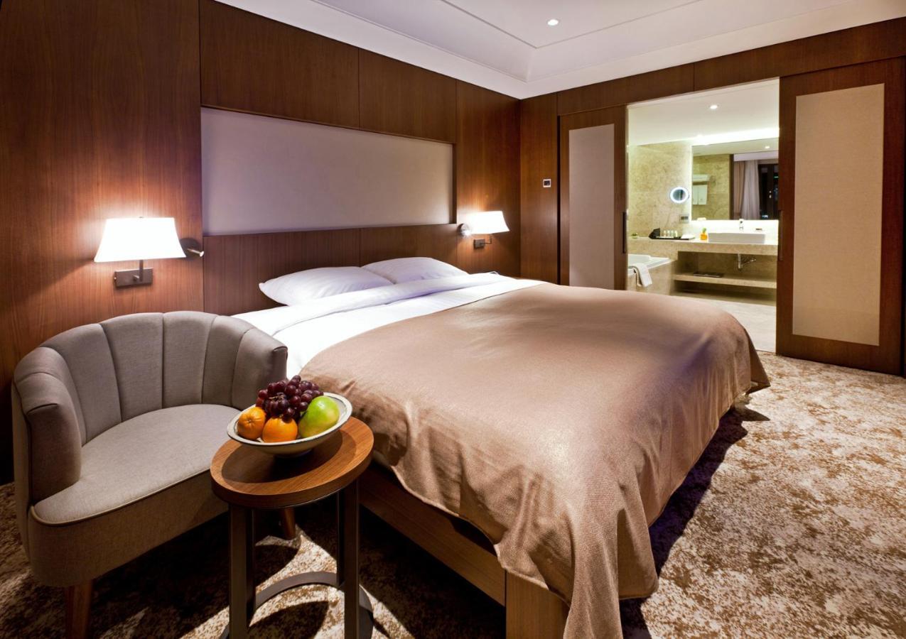 Hotel Hyundai By Lahan Ilsan Ni Eksteriør billede