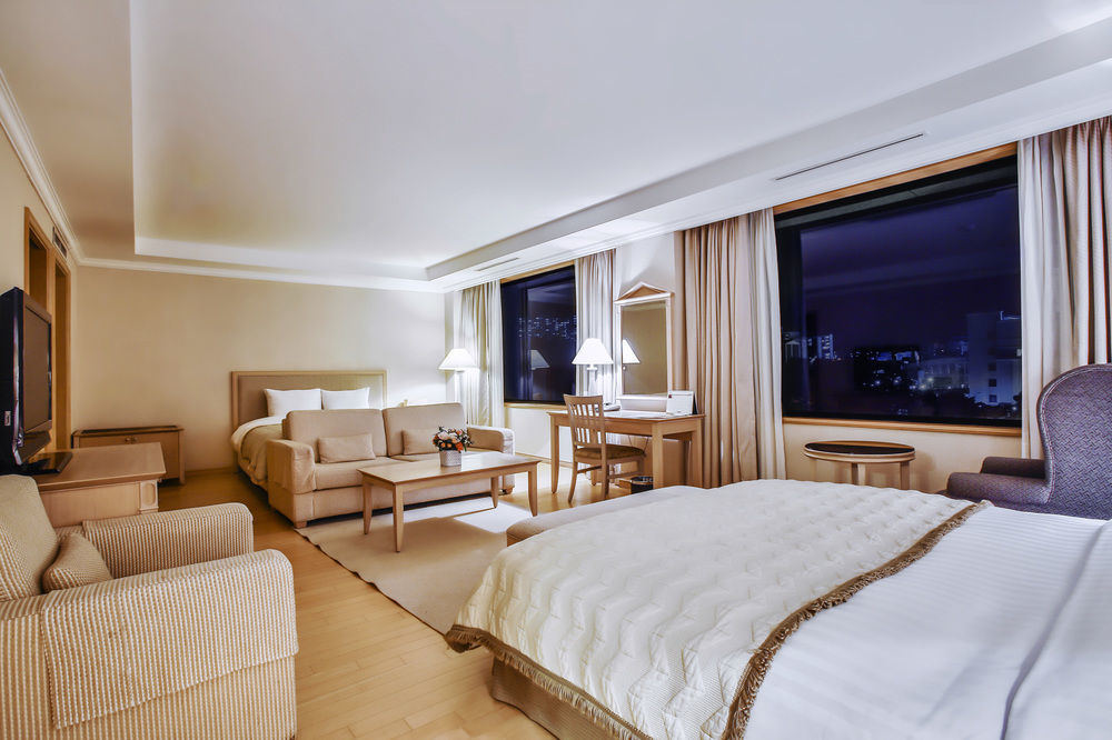 Hotel Hyundai By Lahan Ilsan Ni Eksteriør billede