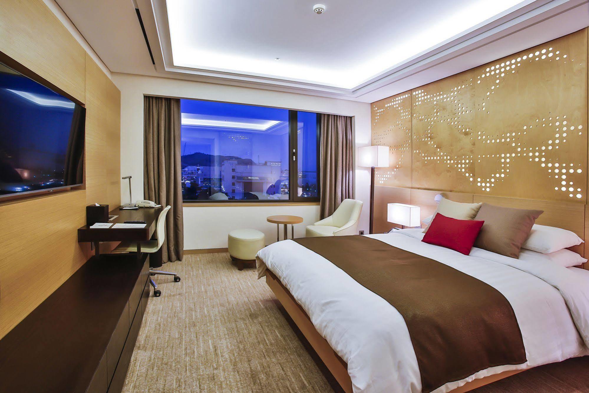 Hotel Hyundai By Lahan Ilsan Ni Eksteriør billede
